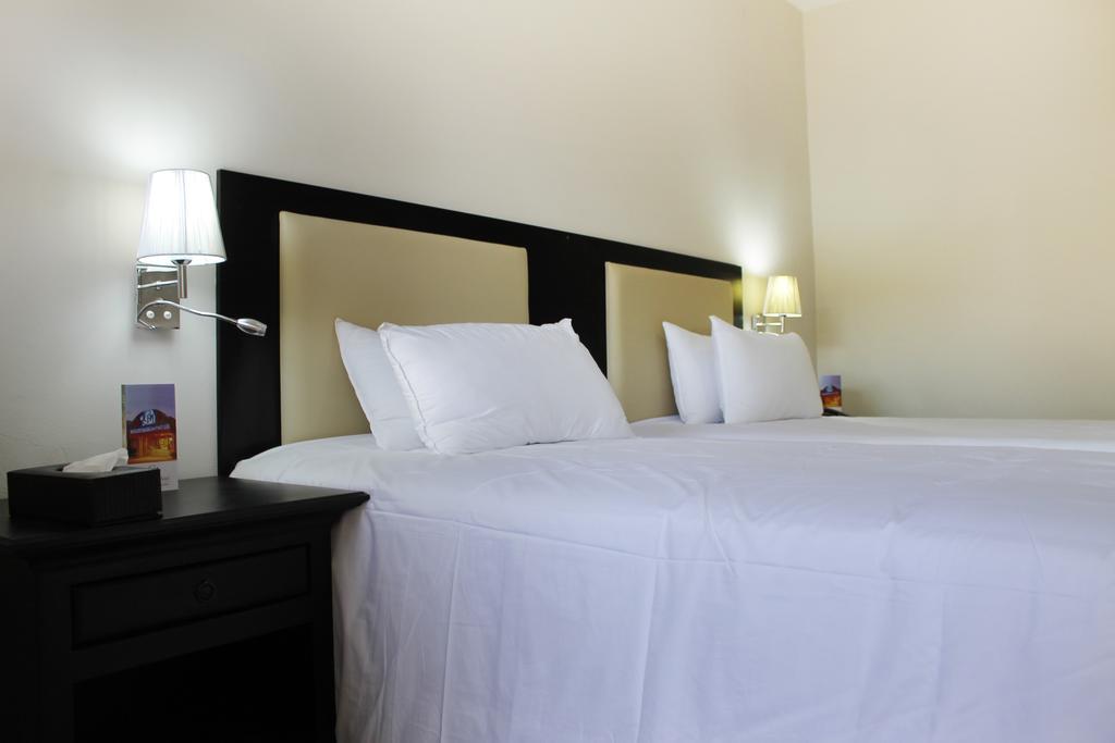 The George Hotel Manzini Esterno foto