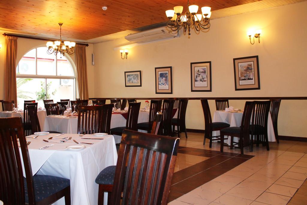 The George Hotel Manzini Esterno foto