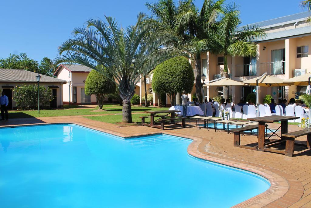 The George Hotel Manzini Esterno foto