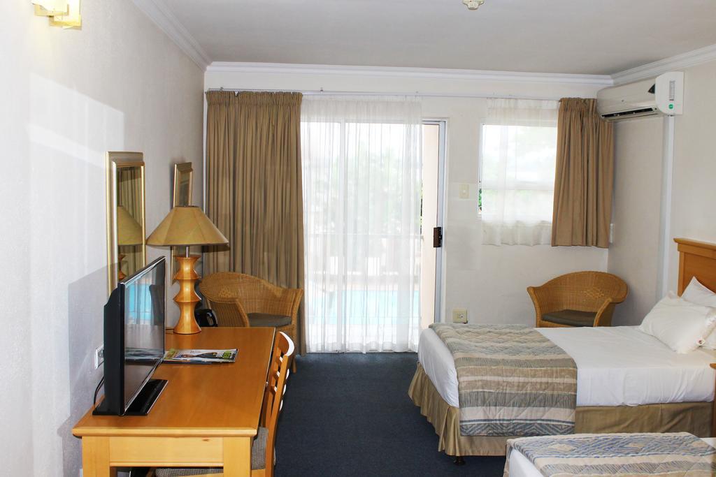 The George Hotel Manzini Esterno foto
