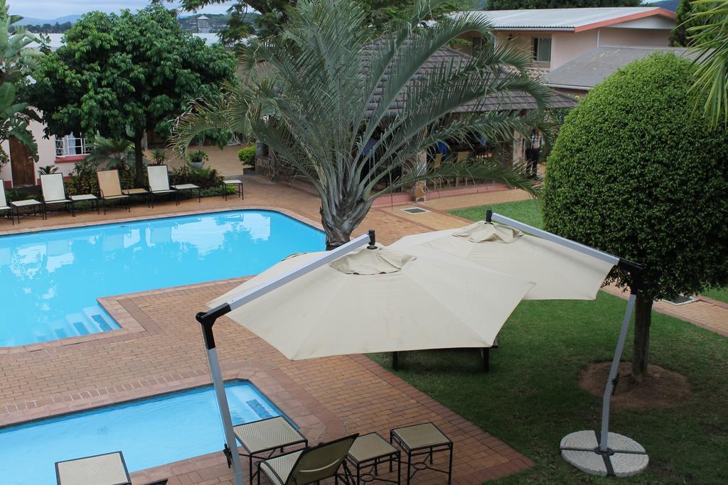 The George Hotel Manzini Esterno foto