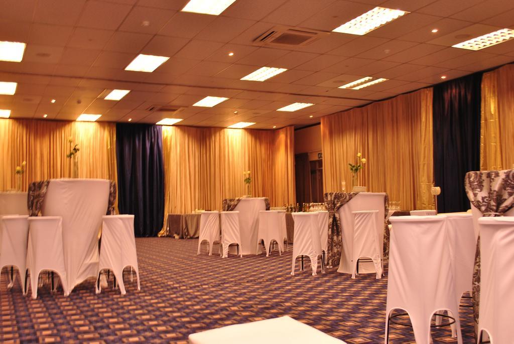 The George Hotel Manzini Esterno foto