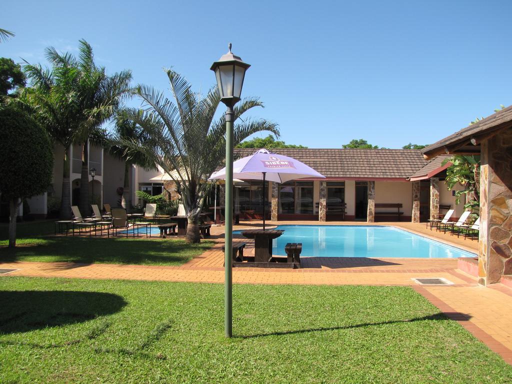 The George Hotel Manzini Esterno foto